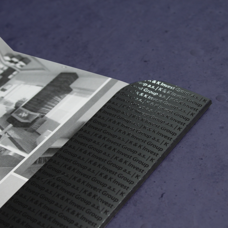 DOCUMENT FOLDER // <br /> PRINT 4/4 // PARTIAL VARNISH